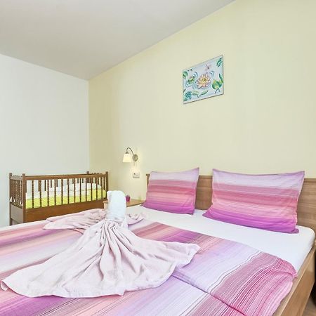 מדולין Holiday House Valnessa מראה חיצוני תמונה